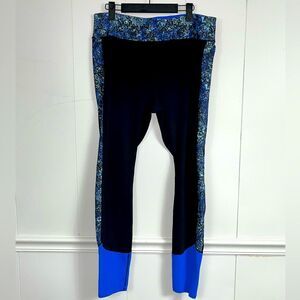 Gaiam Blue/Black Activewear Cropped Leggings Size XL